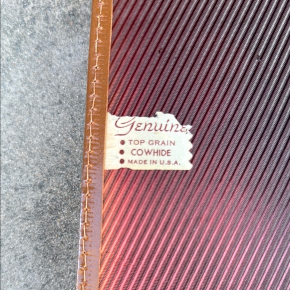 Vintage Brown Leather Men's Tie Holder - Picture 7 of 9